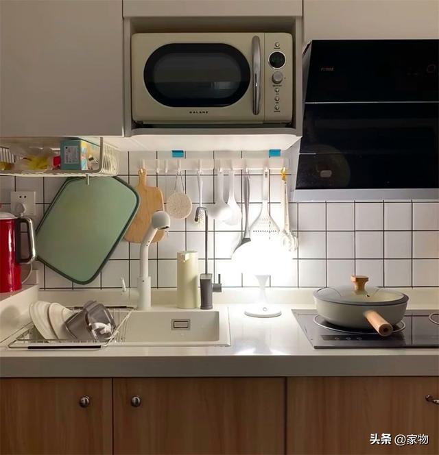 火了因小家井然有序走红网友：独居太舒服AG真人app北京姑娘的30㎡LOFT(图8)